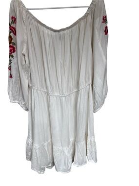 Feathers Boho Off-Shoulder White Embroidered Sleeve Peasant Dress Sz 2X